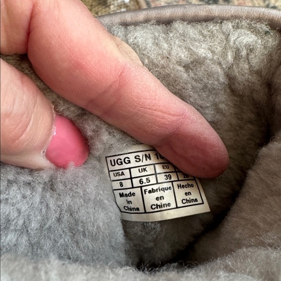 UGG Shimmering Sequin Boots with Fur - Picture 4 of 4